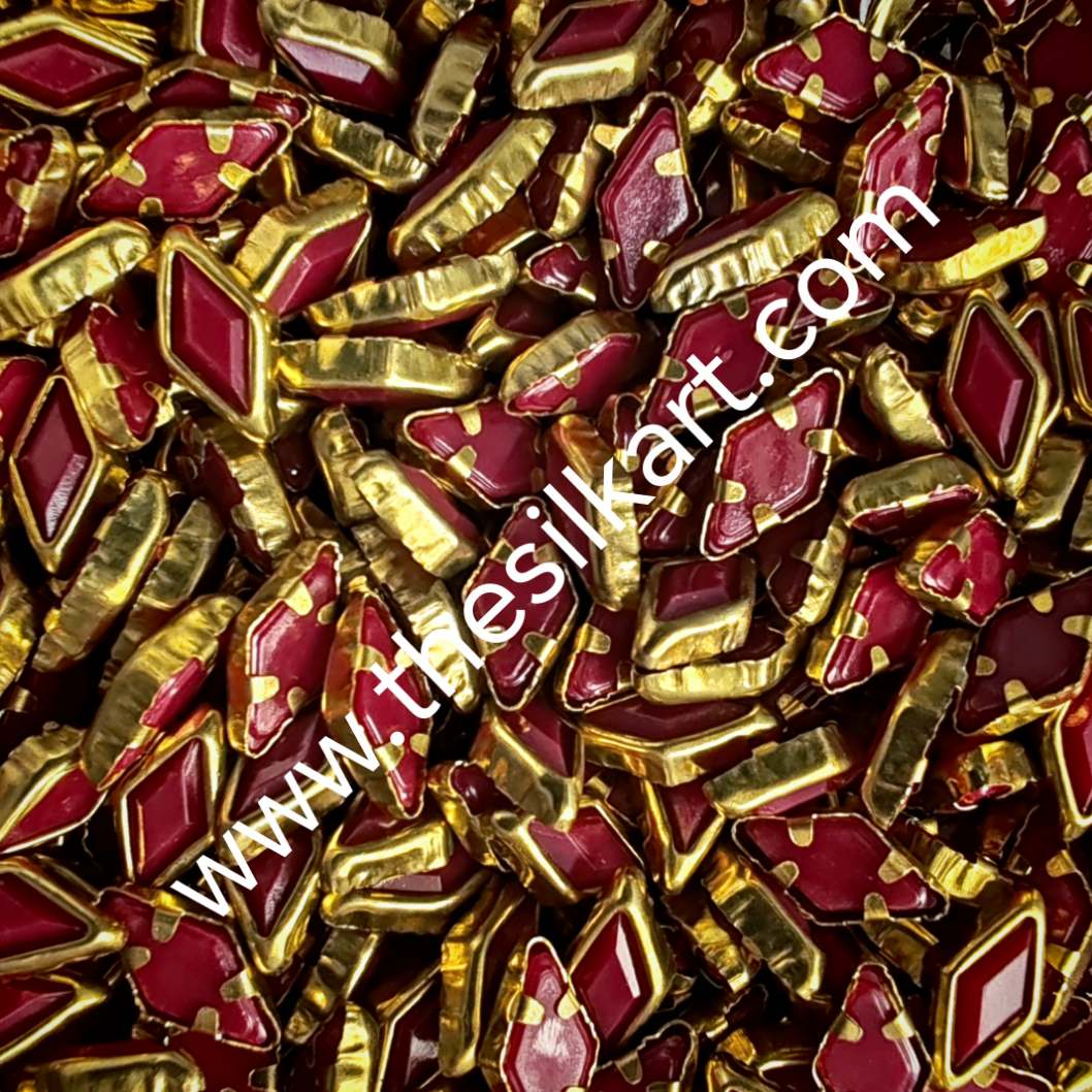 diamond shape pinkish marron colour matt