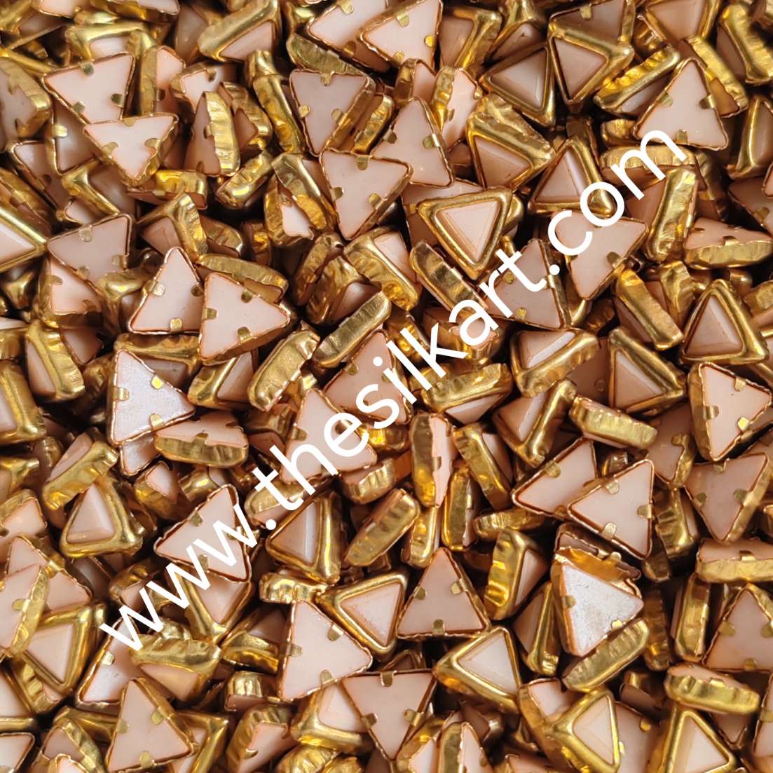 triangle light peach colour matt