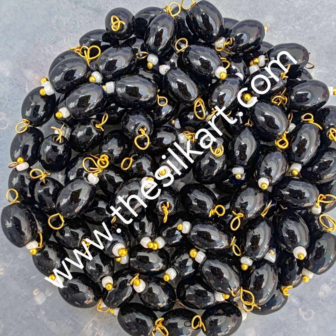 balck colour hanging beads