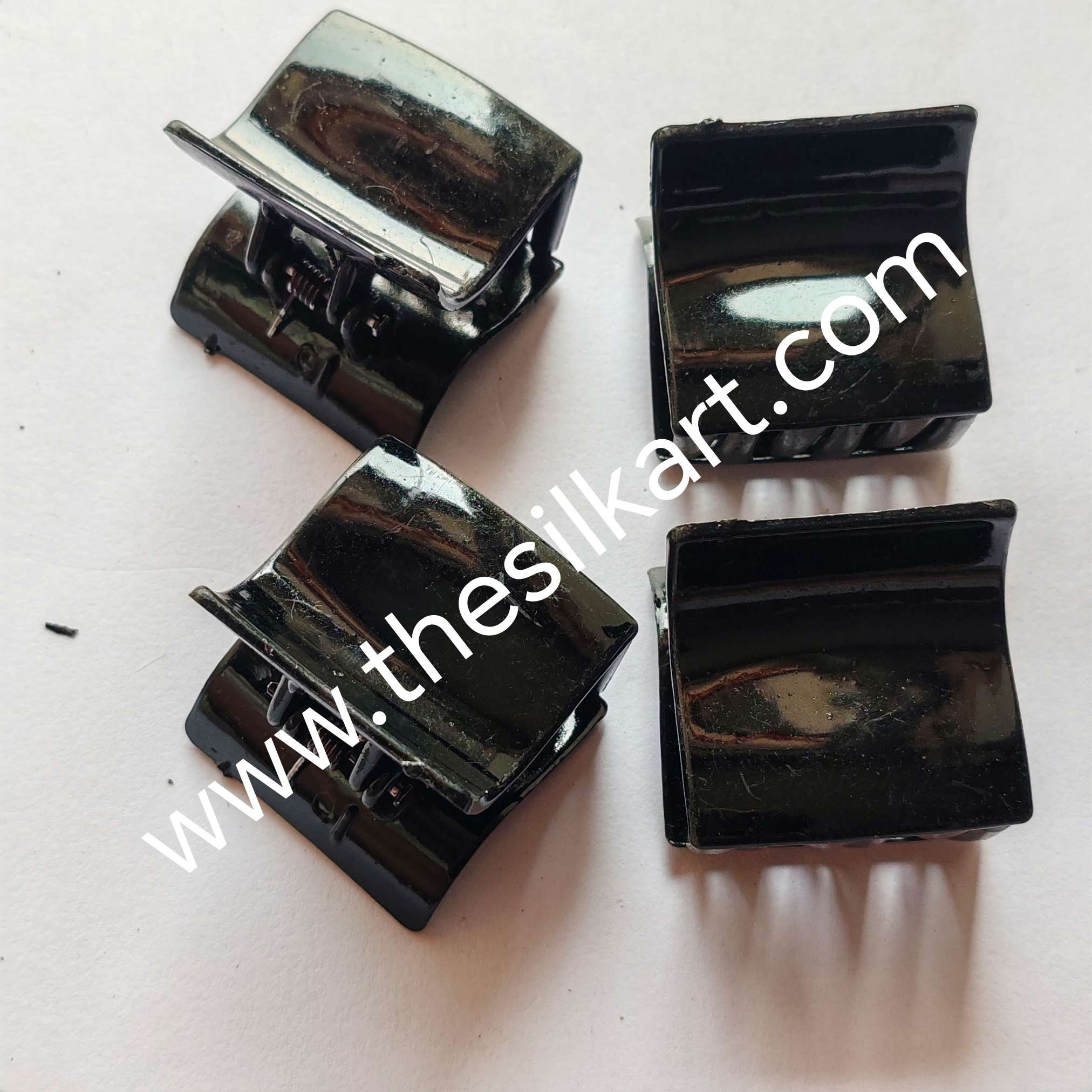 clachers black colour