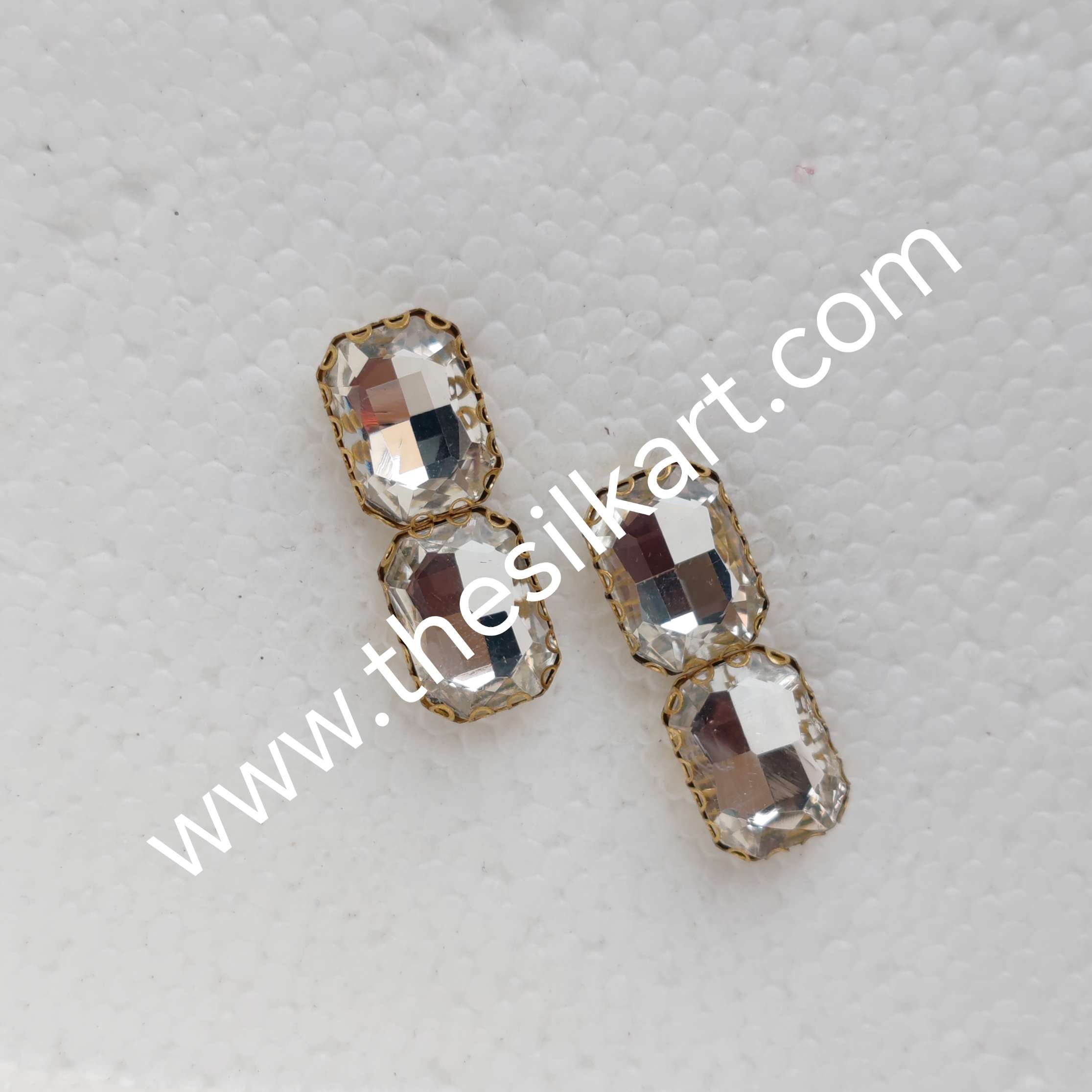 10*14 size white colour reactangle clipstones