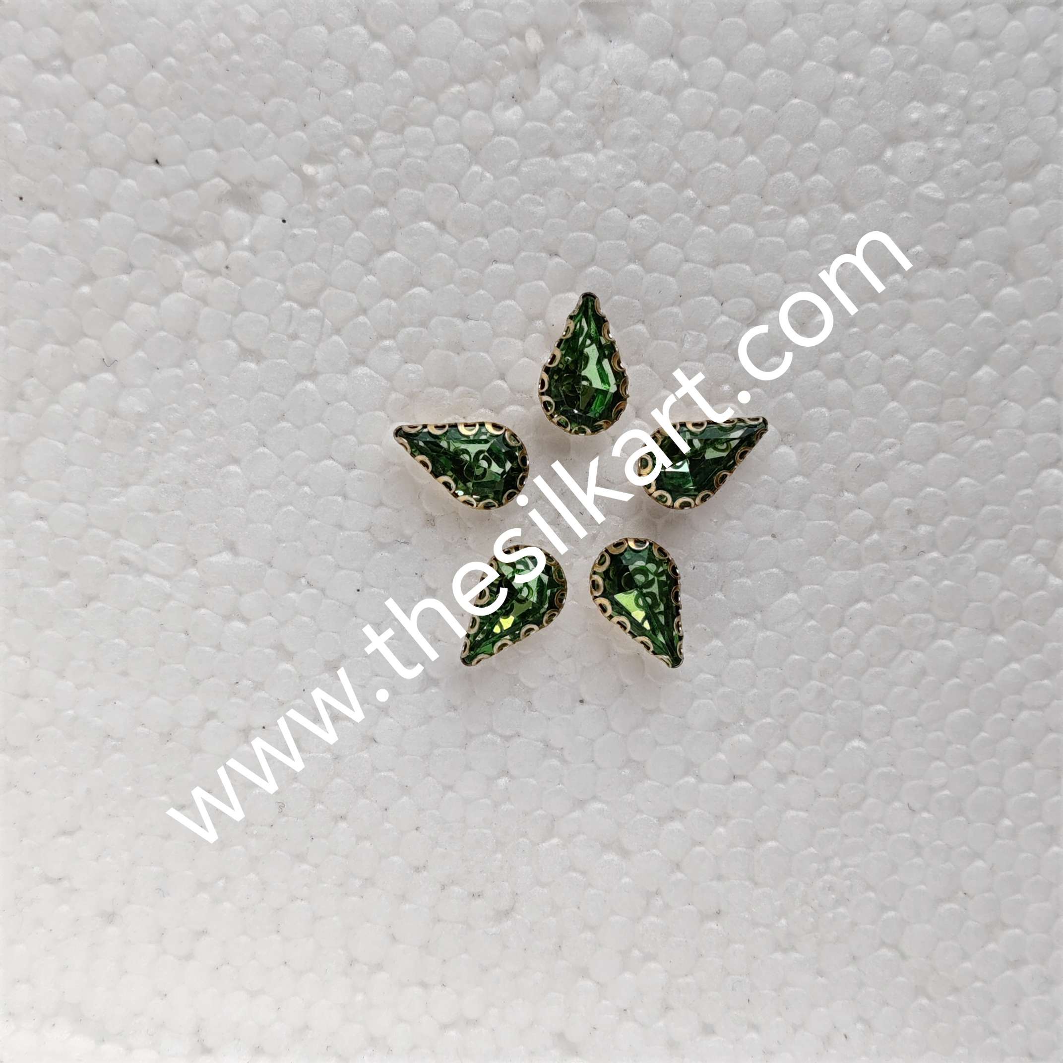 10*6 size droup light green clipstones