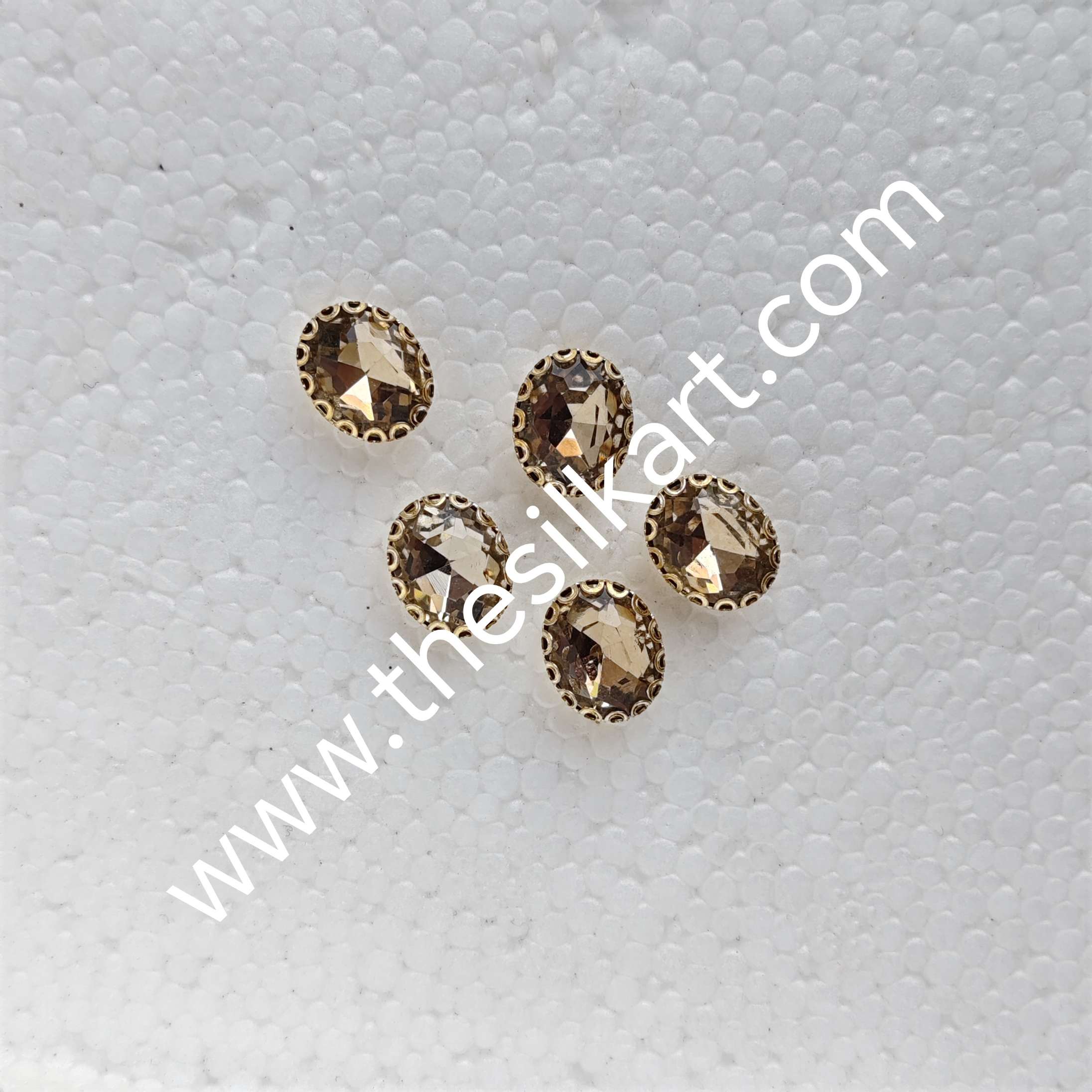 10*8 size oval shape colour-gold