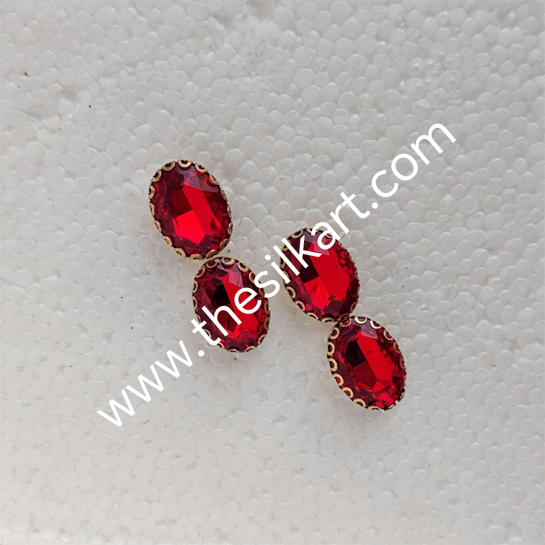 10*15 size oval shape red colour clipstones