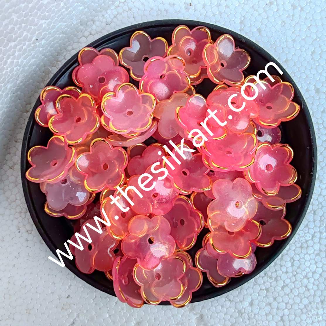 Red colour flower shape brooch shells