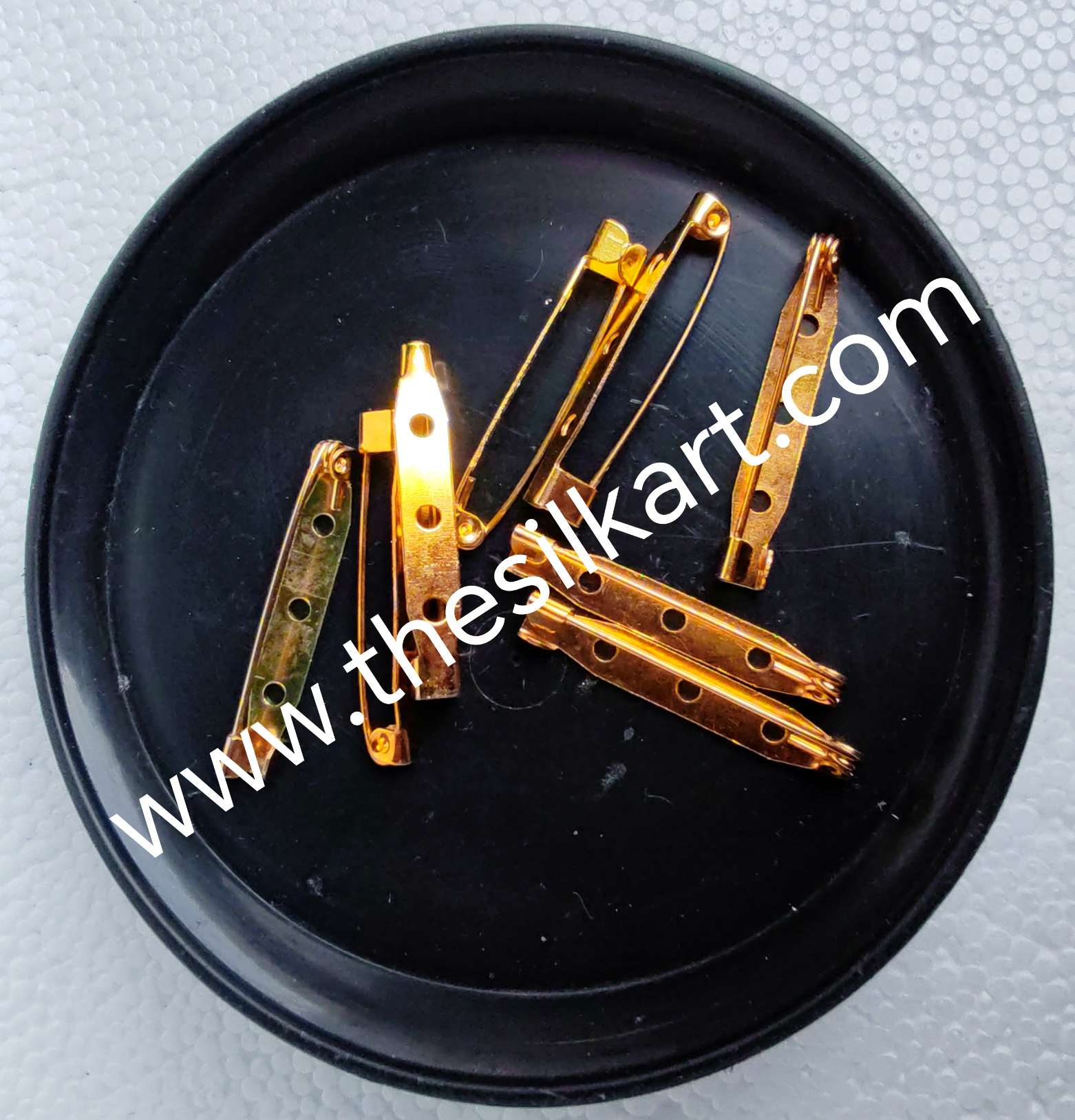 3 hole broch pins
