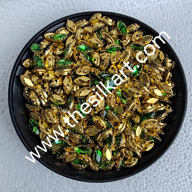 10*6 size eye shape light green colour clipstones