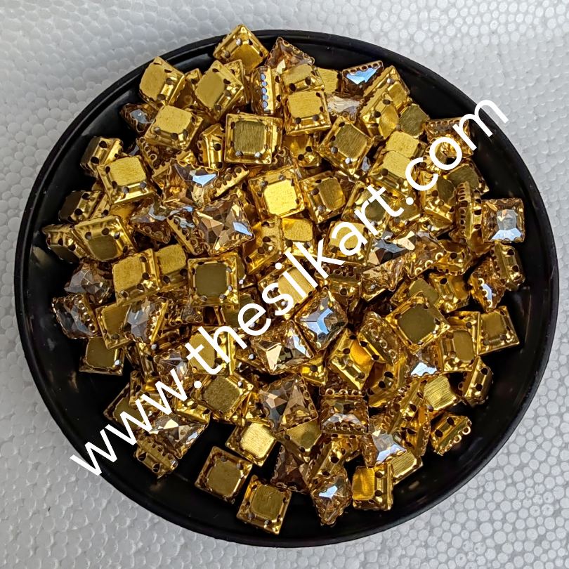 8*8 size square shape gold colour clipstones