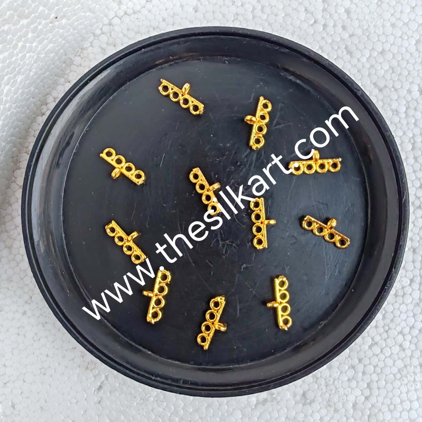 Gold shade 4 hole connectors