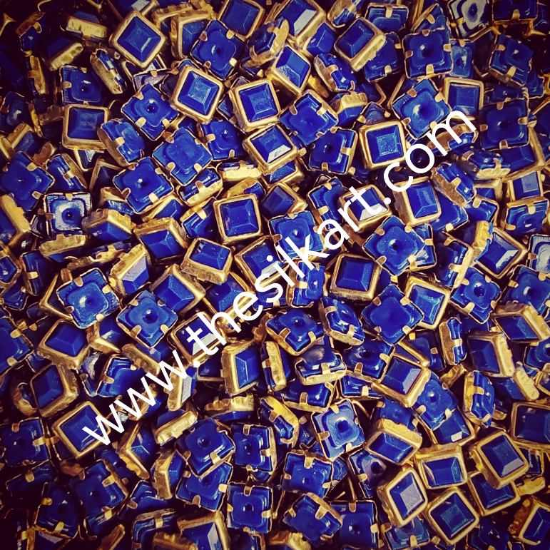 4*4 square dark blue matt