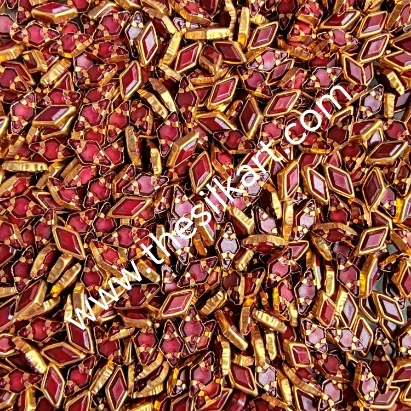 diamond shape dark marron colour matt kundans